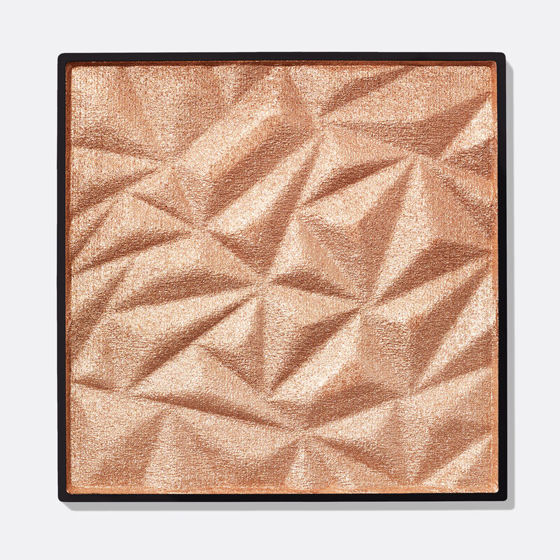 Limited-edition Mary Kay Illuminating Highlighter in shade Golden Glow against plain background&nbsp; image number null